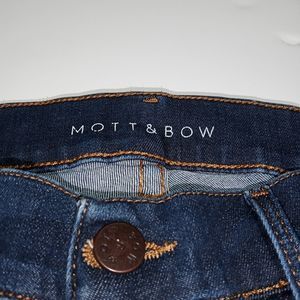 Mott and Bow Boyfriend Jeans Medium Wash Blue Denim Women’s